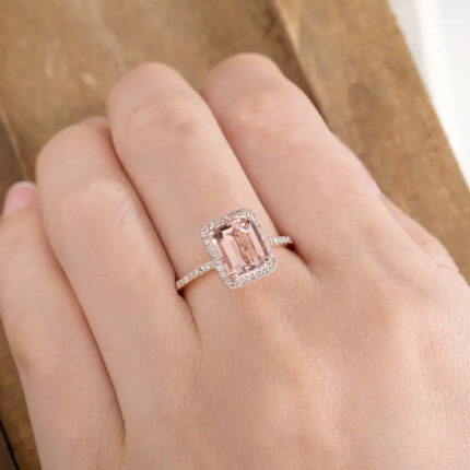 טבעות FOREVER ROSE בעיצוב ייחודי, עם פרח זהב 24 קרט ומהמשי.