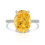 טבעת יהלום "Ice Bloom" עם עיצוב עדין ונצץ מושלם.